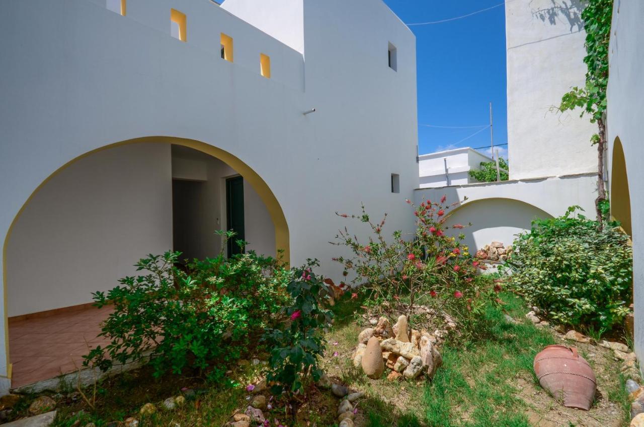 Agia Anna  Hotel Fanis מראה חיצוני תמונה