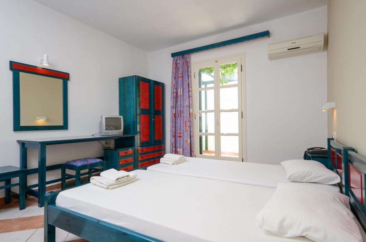 Agia Anna  Hotel Fanis מראה חיצוני תמונה
